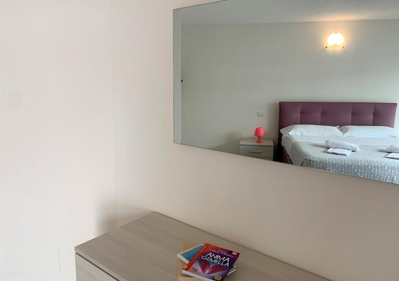 Camere E Case Vacanza Residenza Prealba Леванто Екстериор снимка
