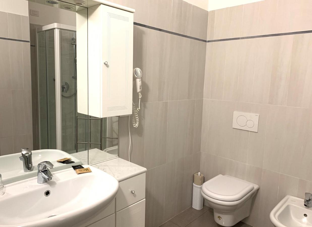 Camere E Case Vacanza Residenza Prealba Леванто Екстериор снимка
