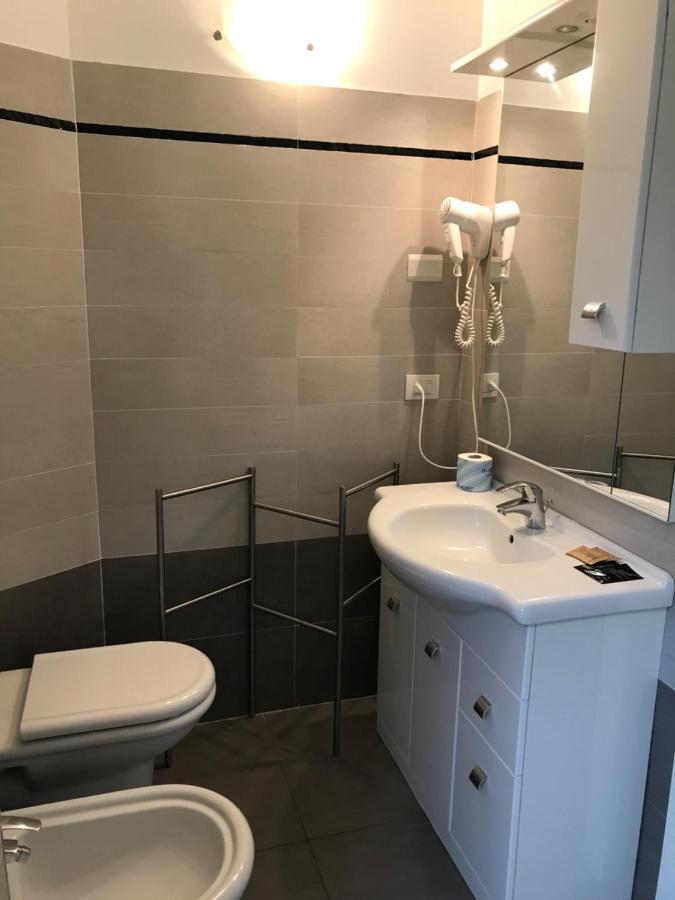 Camere E Case Vacanza Residenza Prealba Леванто Екстериор снимка
